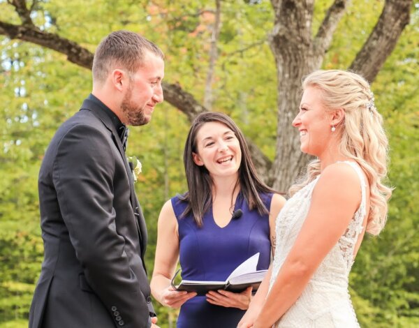 Gateway Celebrations – Officiated by a Vivianna Adams