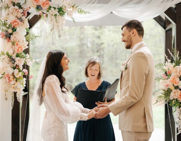 The Maine Knot | Sheri Maines – Marriage Officiant